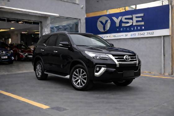 TOYOTA HILUX SW4 2.7 SRV 7 LUGARES 4X2 16V FLEX 4P AUTOMÁTICO